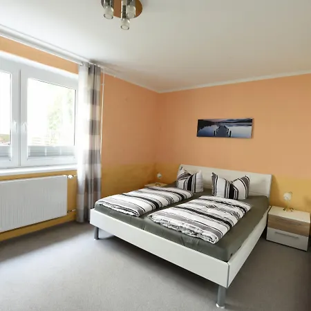 Haus Shiralee - Warnemünde *