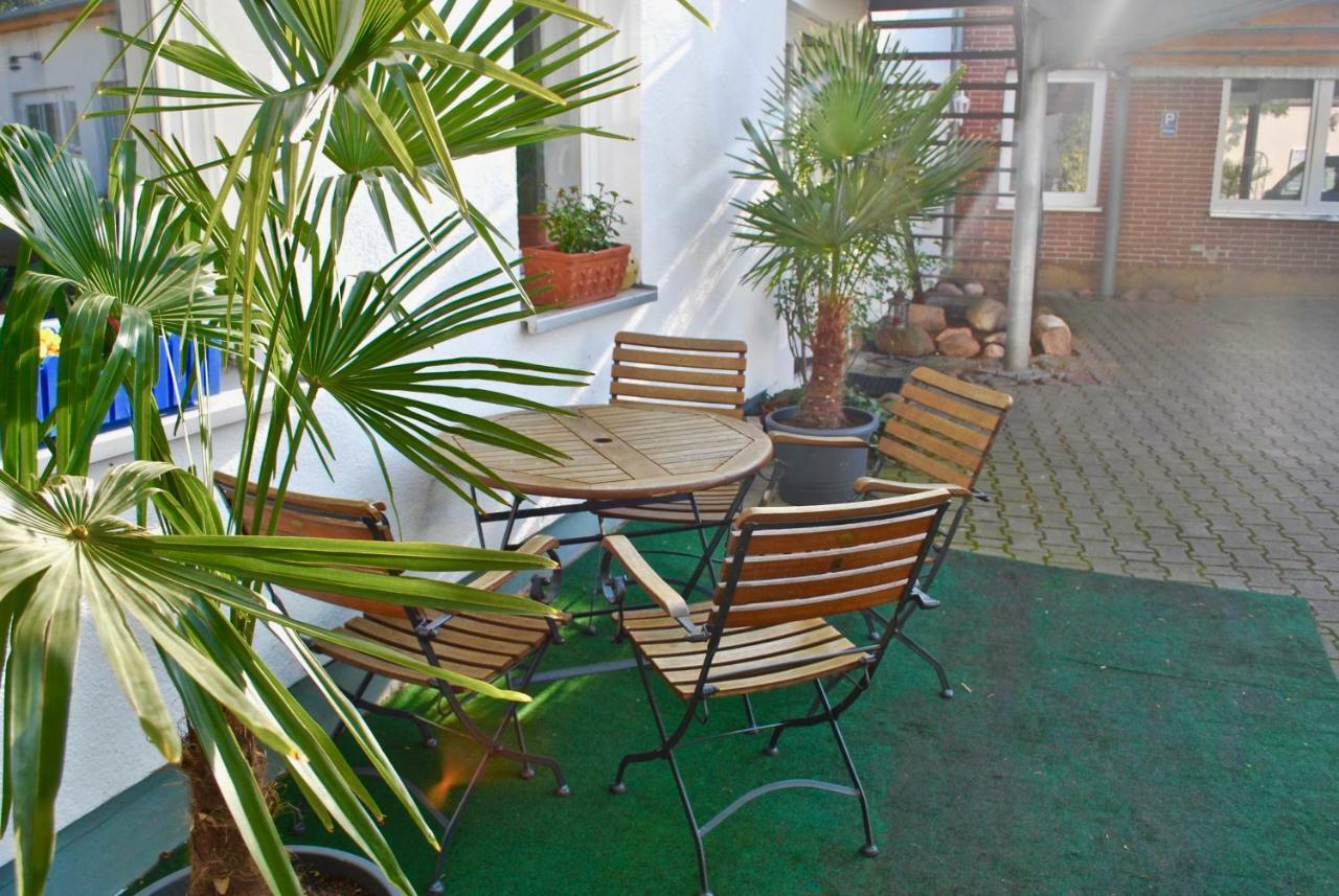 Haus Shiralee - Warnemünde Apartment *